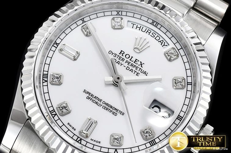 1207 RDD0214D – DayDate 36mm Elegant 683